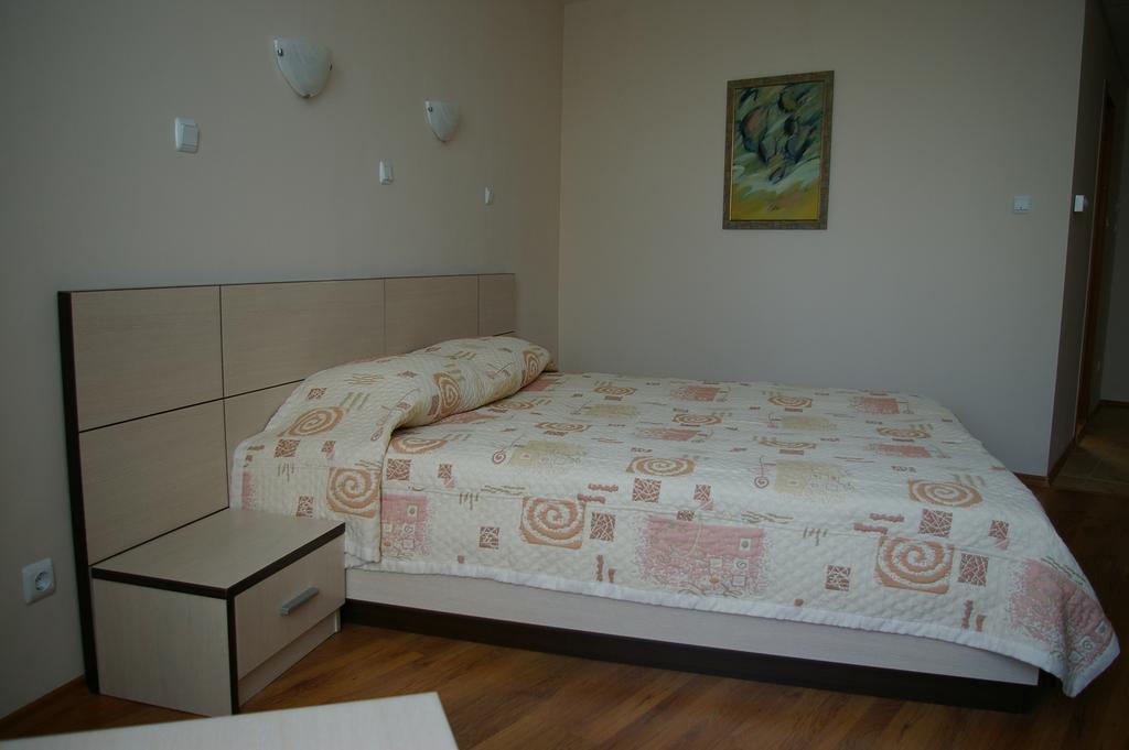 Hotel Atagen Pomorie Habitación foto